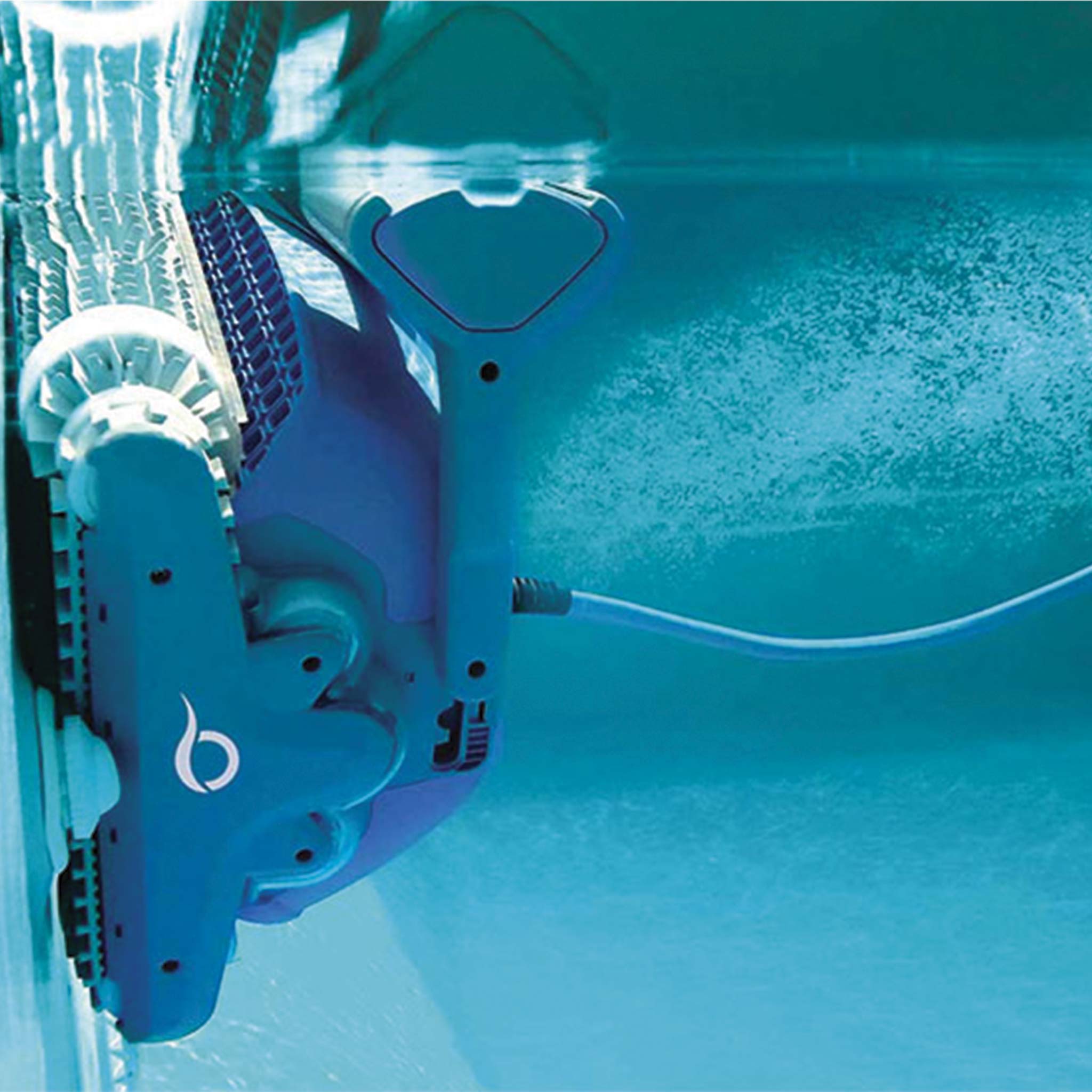 pov Robot piscine électrique Dolphin M350